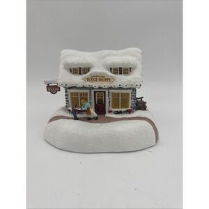 2022 Thomas Kinkade Sweet Fudge Shoppe Holiday Keepsake - Christmas Collectable